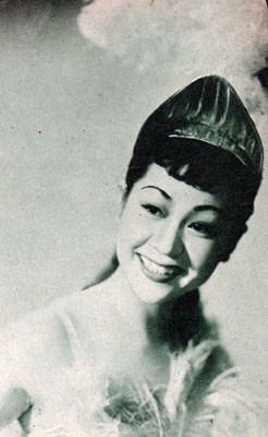 Suzukari Mayumi 1953