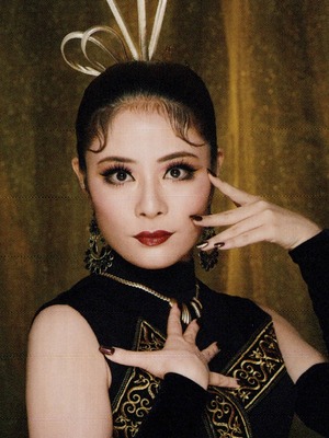 Momoka Yuki ON